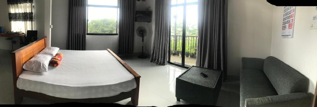 S V Homestay Kandy Exterior photo